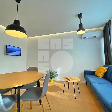 Apartment Coquette In Varna